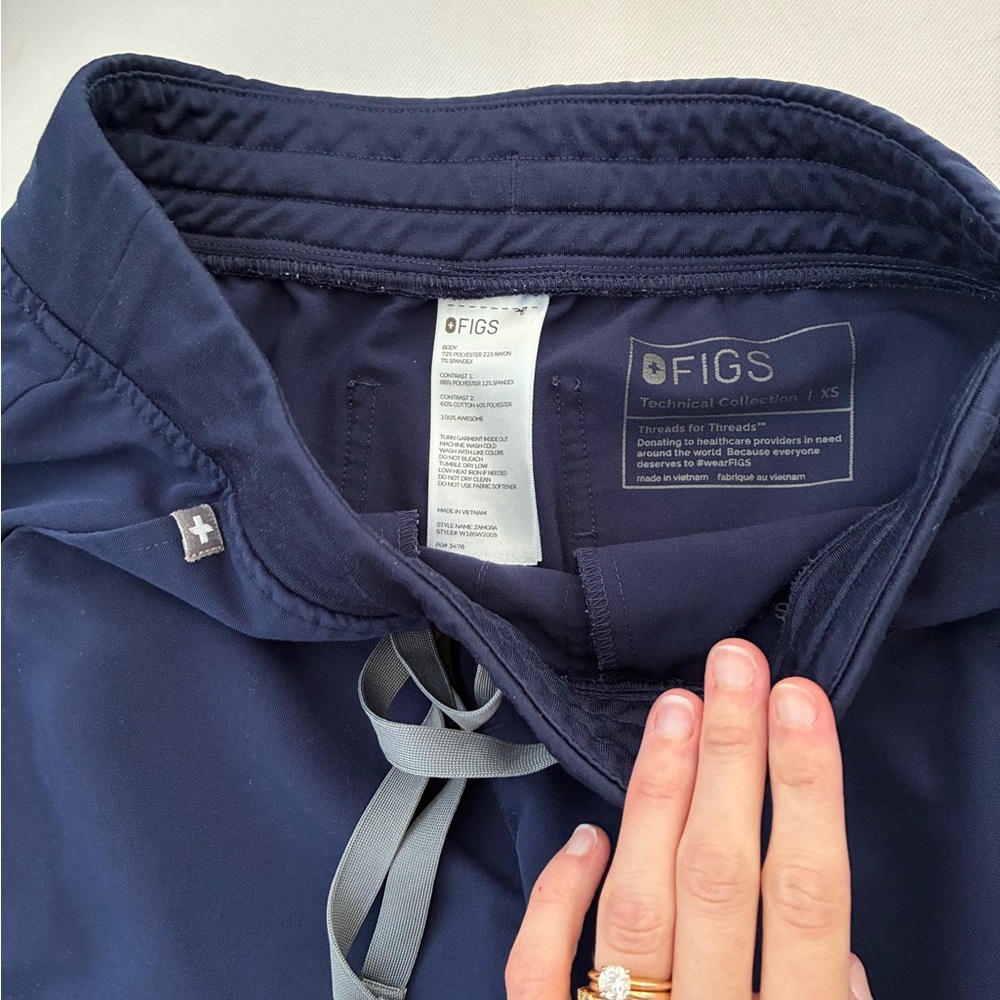Figs Navy Jogger Scrub Pants